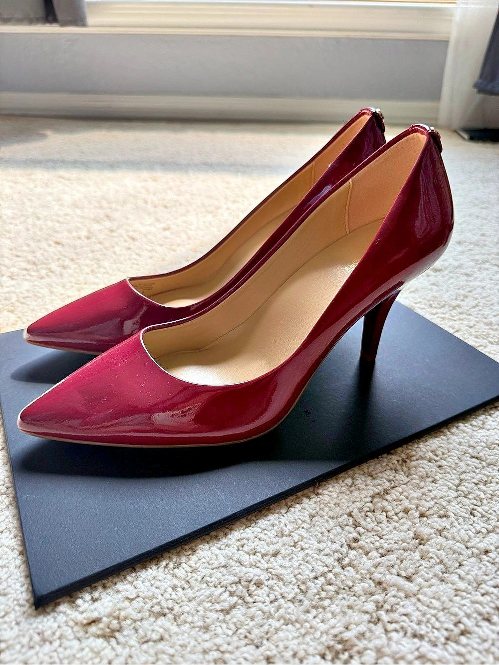MICHAEL Michael Kors Burgundy Patent Leather Pointed Toe Pumps Size 8